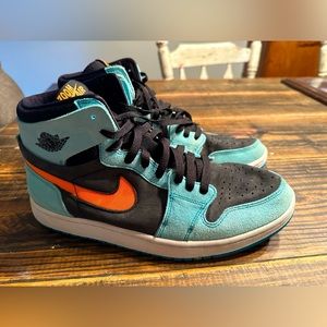 Jordan 1 Zoom CMFT 2
Bleached Aqua Bright Citrus